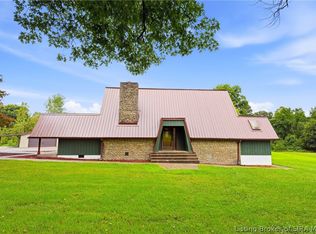 833 Clampett Ln, Memphis, IN 47143