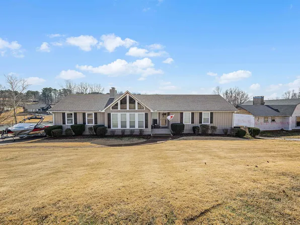 125 Scenic Cir, Lexington, TN 38351