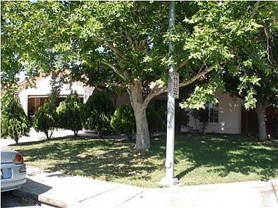 2nd image of 197 N 1st St