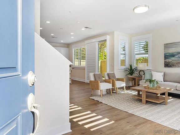 5th image of 1073 Sea Glass Way
