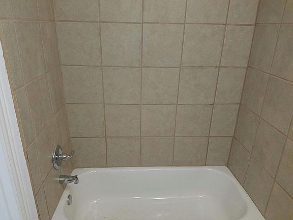 5th image of 308 Mesa Dr