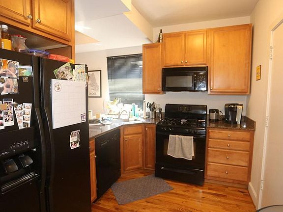 3rd image of 925 W Sunnyside Ave #2_W