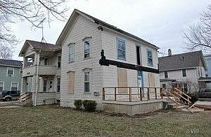 2nd image of 352 Prairie St
