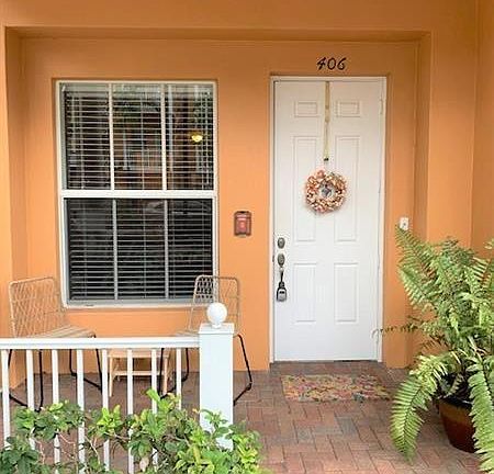 2nd image of 406 SW 13th Ter #406