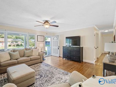 302 Woodall Ln, Scottsboro, AL, 35768