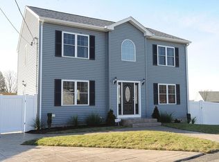 71 Clarkson St, Fall River, MA 02724