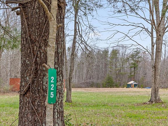 2nd image of 225 Prater Rd