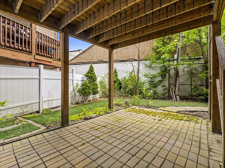 22 Emerson St #1 — Photo 13