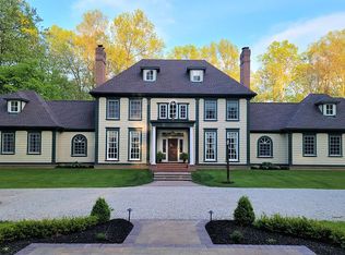 241 W Highland Rd, Northfield, OH 44067