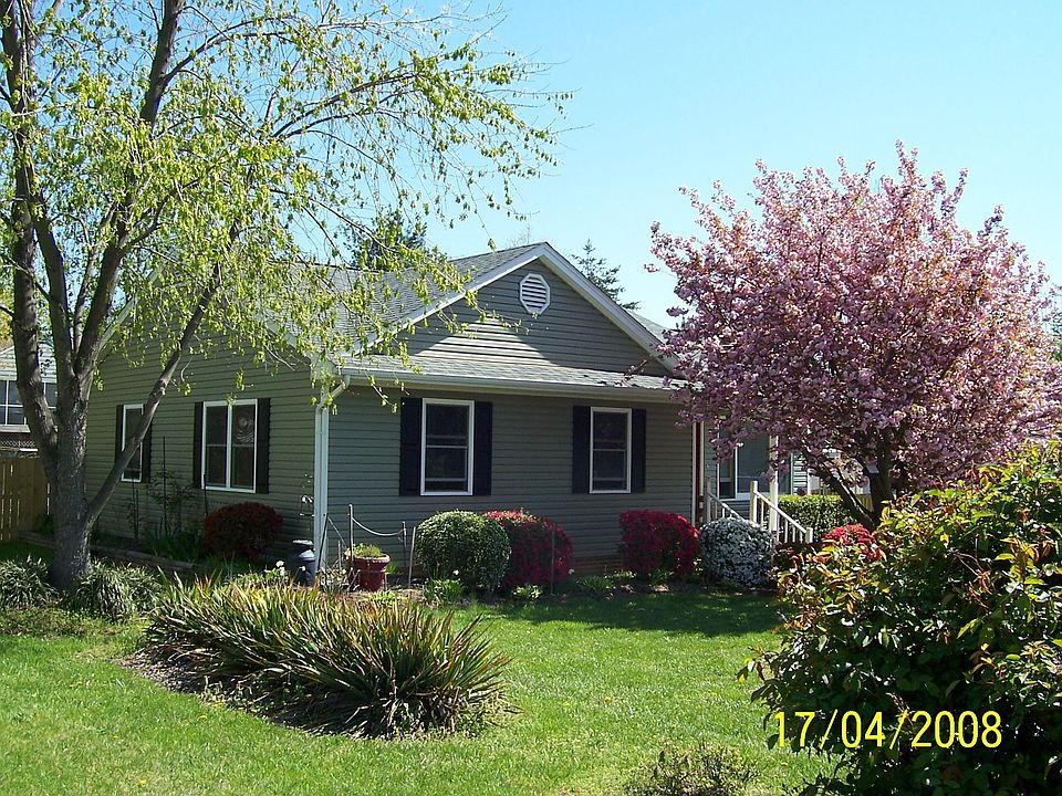 1st image of 522 Forbes St