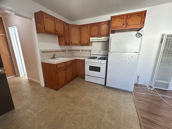 3rd image of 207 N Savannah St APT 12