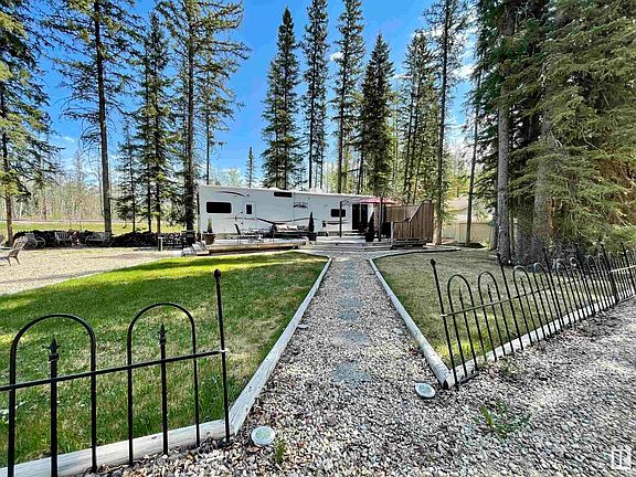 2nd image of 158 Birchwood Country