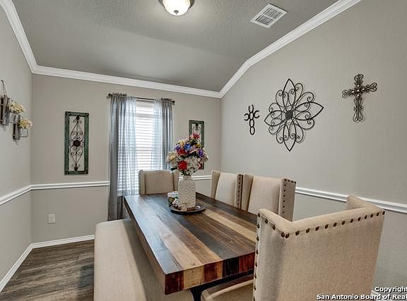 5th image of 483 Autumn Leaf Dr