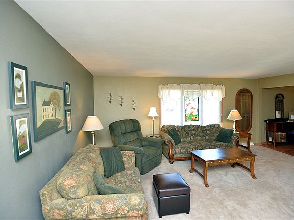 4th image of 3767 Park Knoll Dr