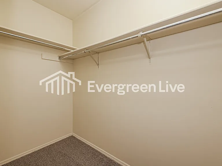 2476 Spring Valley Rd — Photo 11
