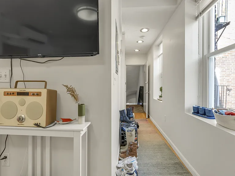 35 N Margin St #4 — Photo 11
