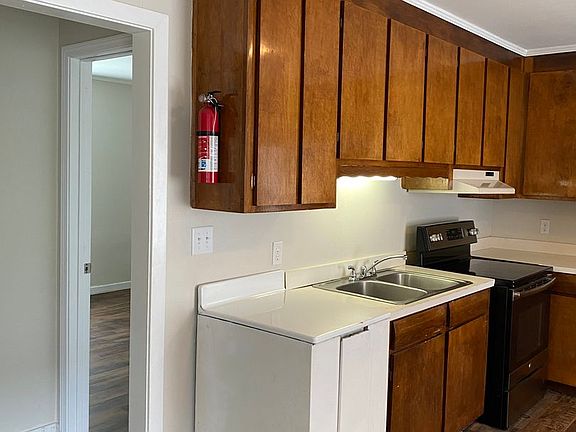 5th image of 110 Mason St APT 15