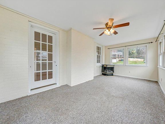 5th image of 2821 Oakland Blvd NW