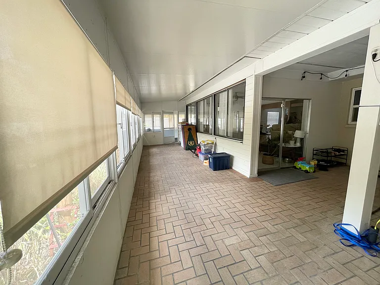 115 N Bay Hills Blvd — Photo 12