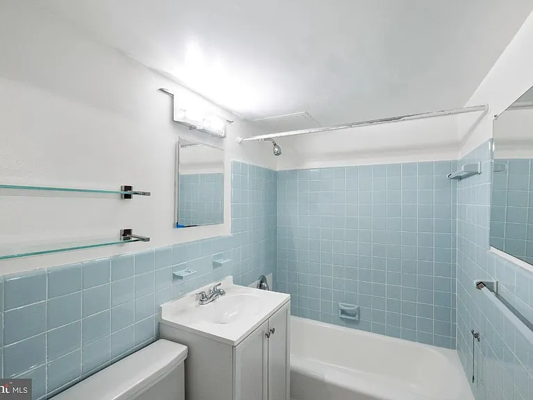 940 25th St NW #103S — Photo 14