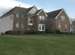 12 Big Top Dr, Lambertville, NJ 08530