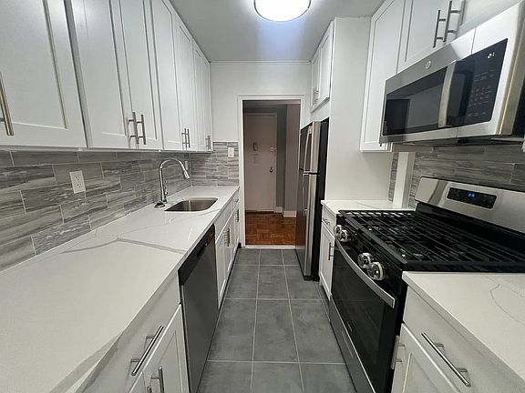 2nd image of 67-11 198th St #2