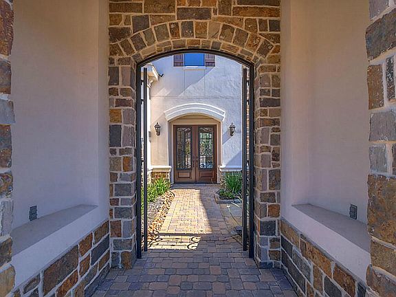 4th image of 24714 Thorton Knolls Dr