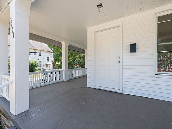 2nd image of 3201 Library Ave