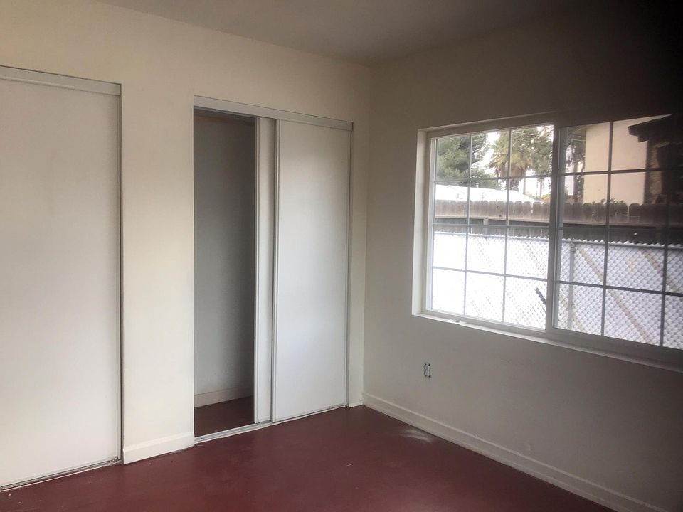 2nd image of 320 Goodman St