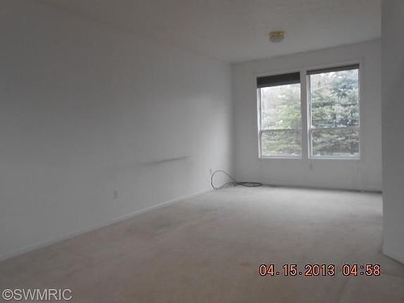 2nd image of 5454 Boxwood Ct SE