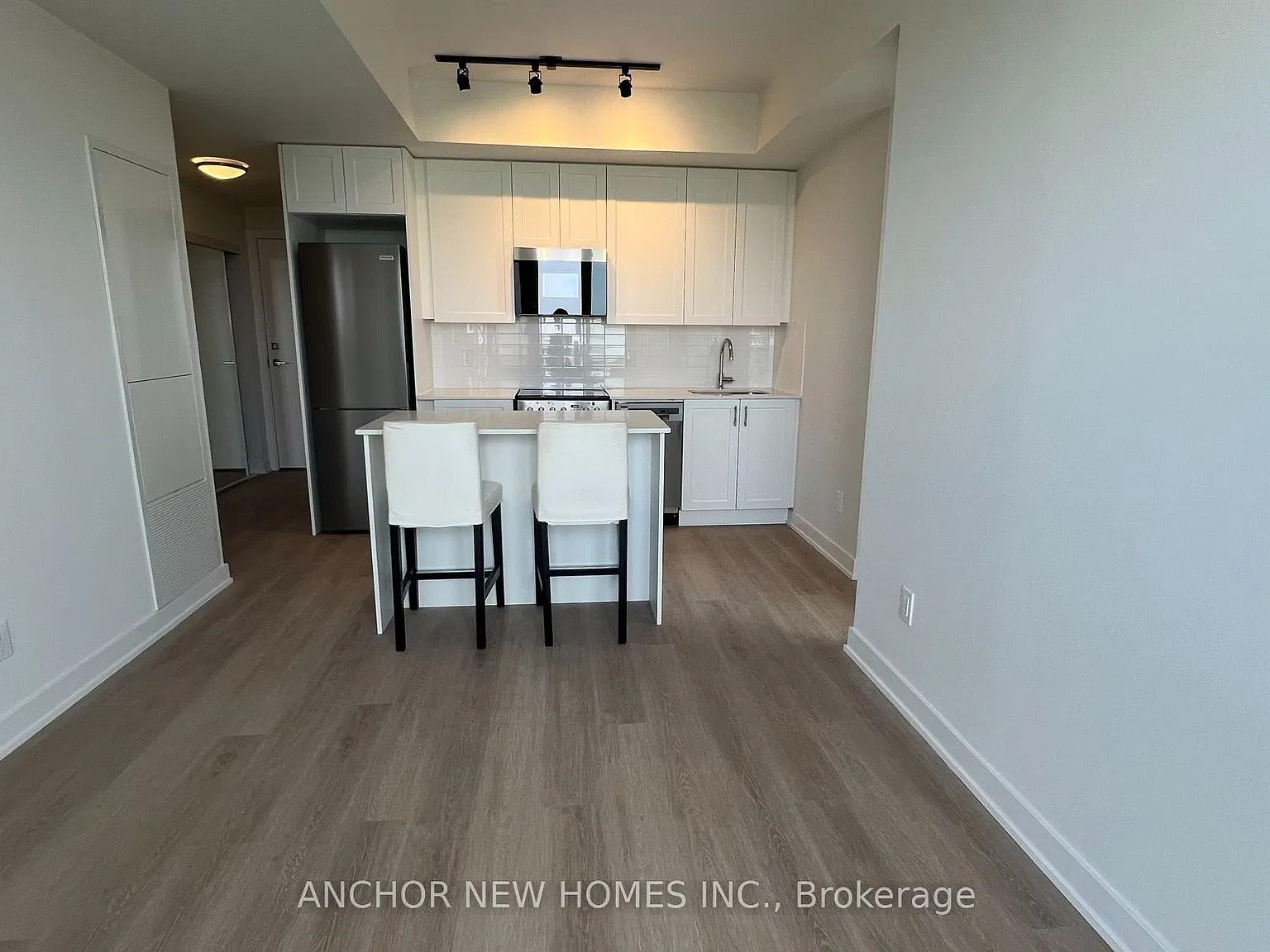 1 bed, $2,250 — Photo 2