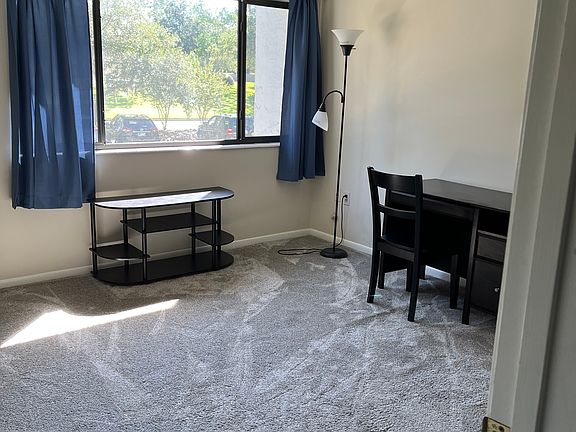 5th image of 2732 SW 14th Dr #2732