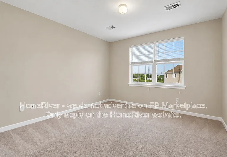 347 Pond Ln — Photo 14