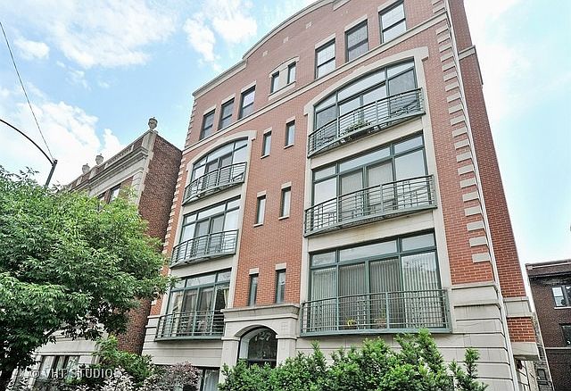 1st image of 727 W Belmont Ave APT 9