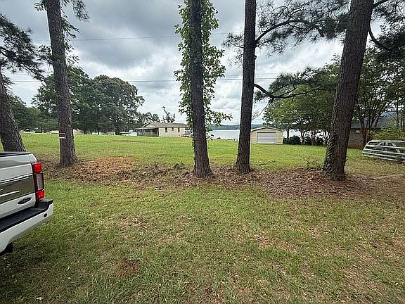 4th image of 301 Merrell Beach Rd