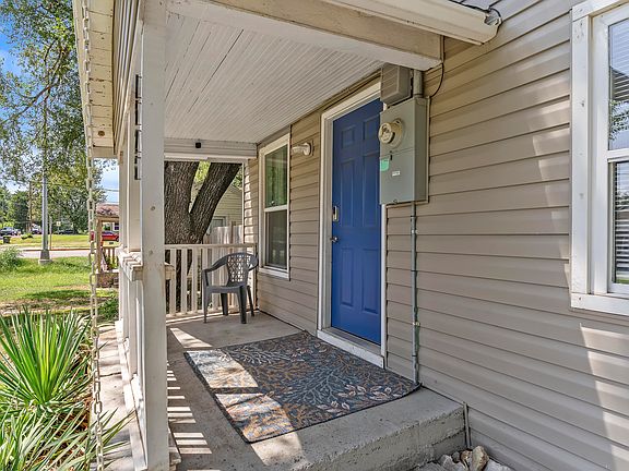 4th image of 1525 W Webster Street