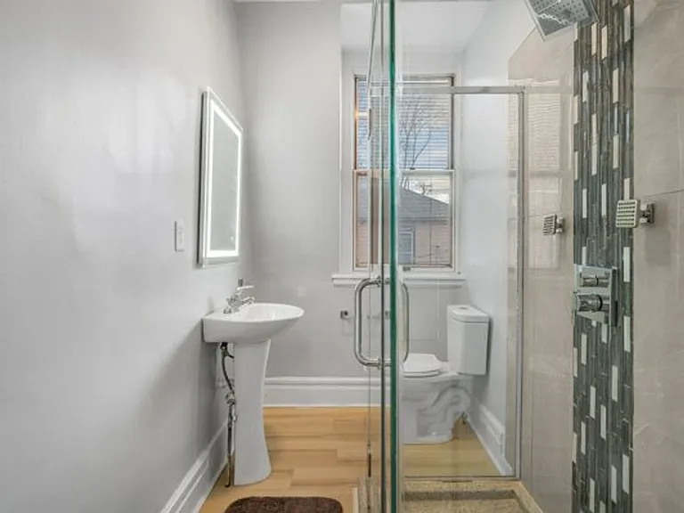 Quarry St. Apartments — Photo 33