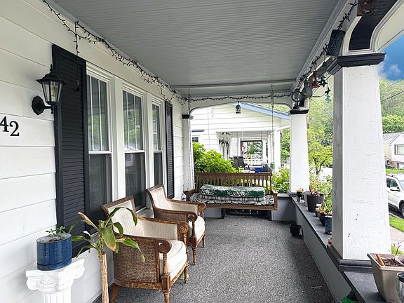 4th image of 42 Arcadia Avenue
