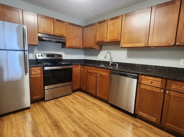 50 Island View Pl APT 405, Dorchester, MA 02125