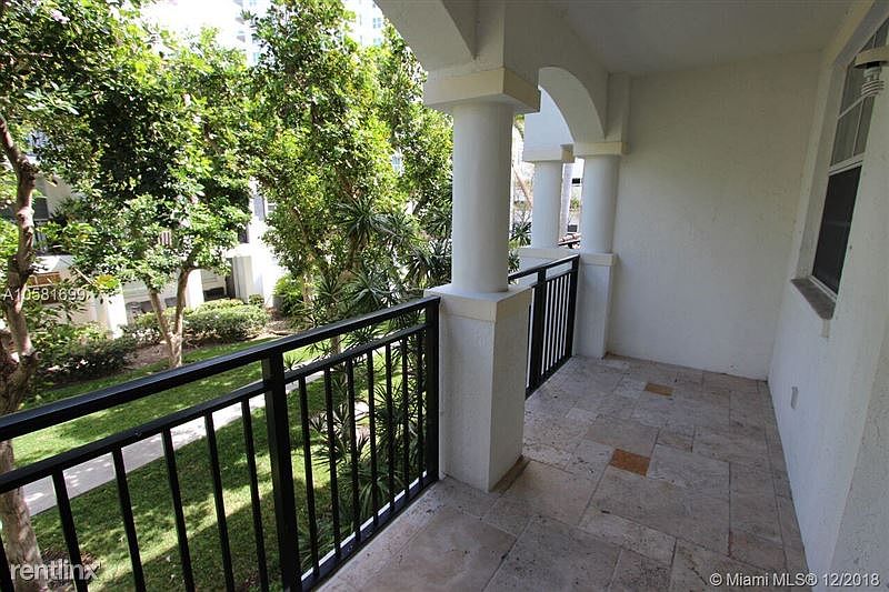 1st image of 3205 NE 184th St APT 9206