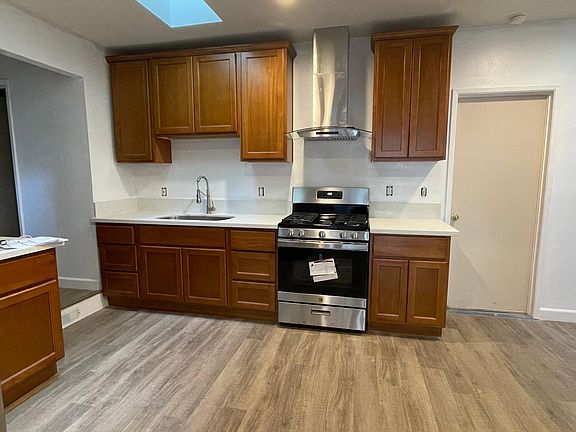 4th image of 3281 Trebol Ln