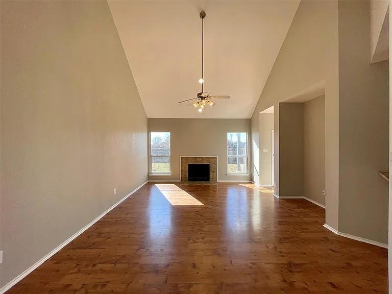 9787 Old Field Dr — Photo 28