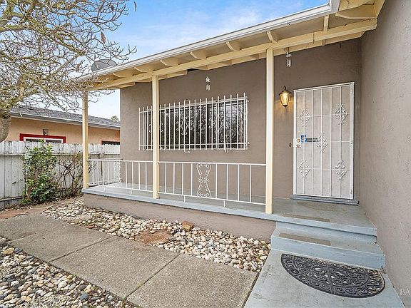 3rd image of 831 5th Street