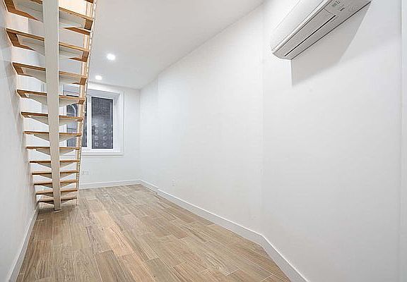 2nd image of 232 E 97th St #3