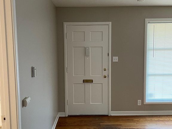 2nd image of 5638 McAdoo Ave