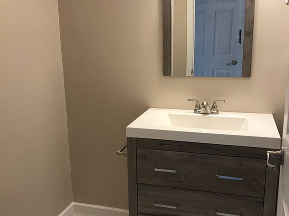 5th image of 1140 Bradbury Cir
