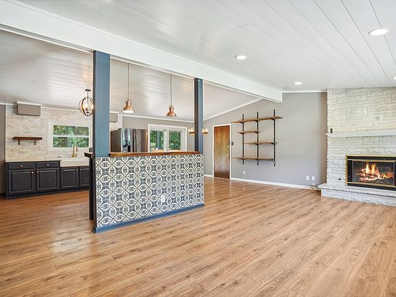 5th image of 318 W Haven Ave