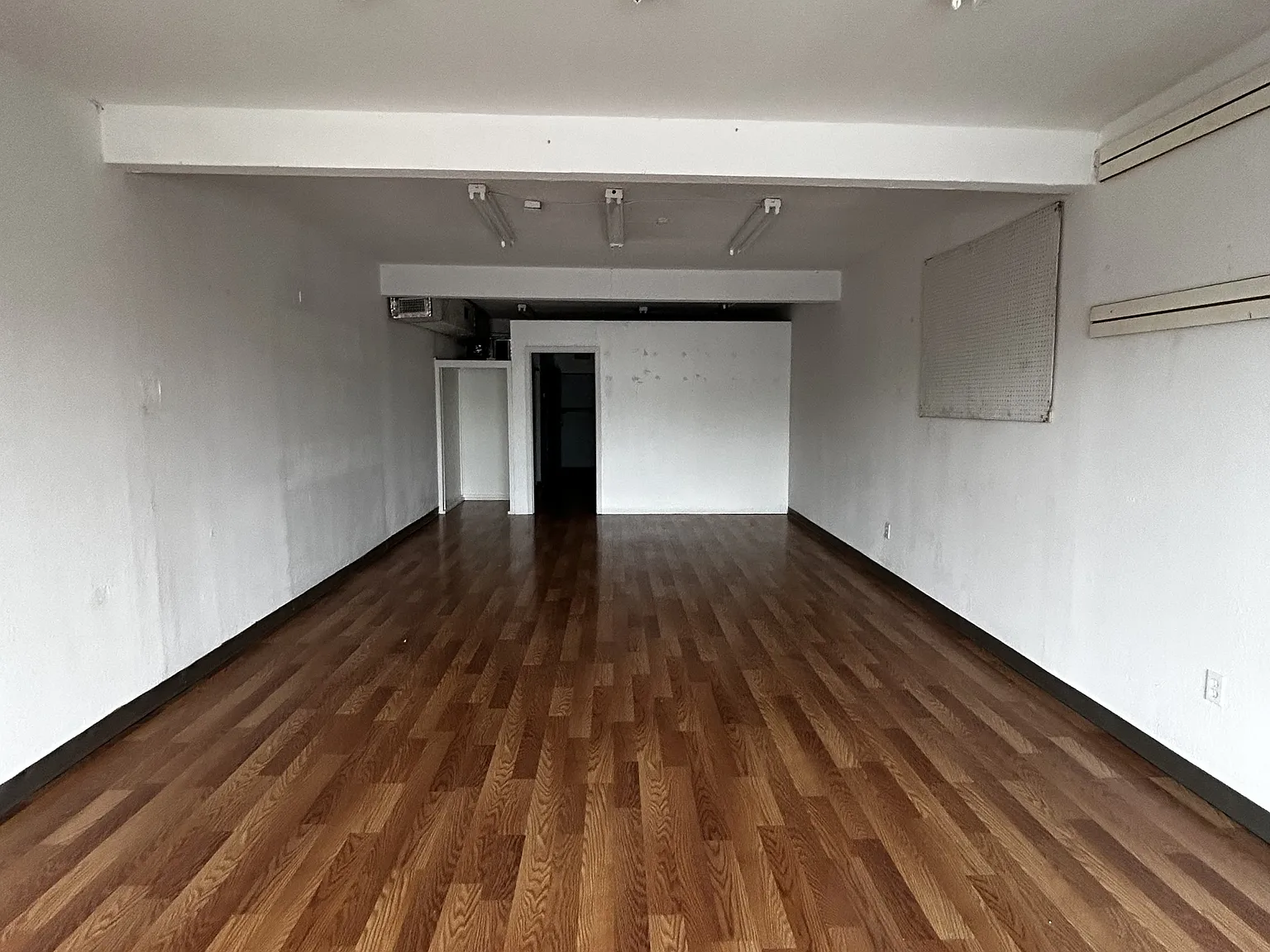 La Palma Center - 2536 — Photo 2