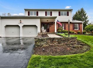 111 Fox Run Cir #L-23, Clarks Summit, PA 18411