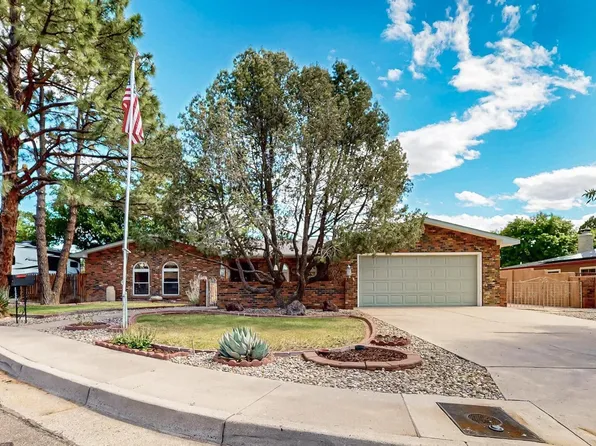8232 Avenida La Prestina NE, Albuquerque, NM 87109